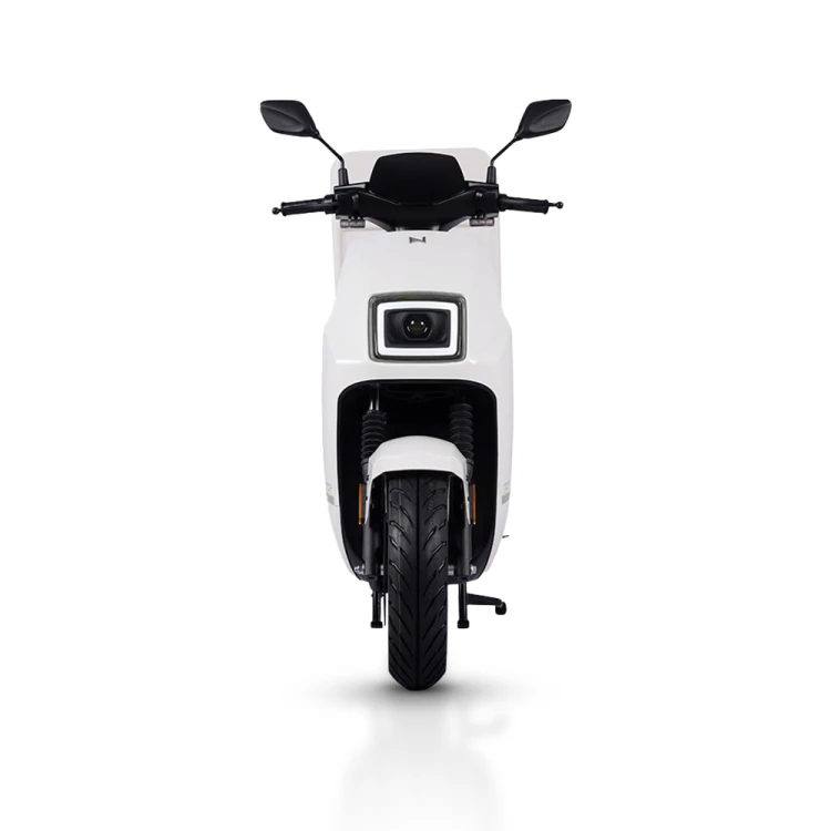 skuter-elektryczny-iamelectric-ncf-d-bialy-2-kopia.png