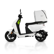 skuter-elektryczny-iamelectric-ncf-d-bialy-8-kopia.png